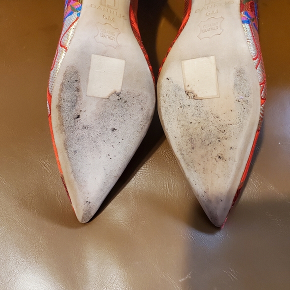 DANNIJO Tavin Tapestry High Heel Pumps - Picture 8 of 8